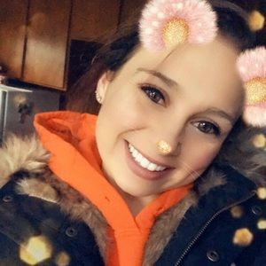 Meet your Posher, Rebecca